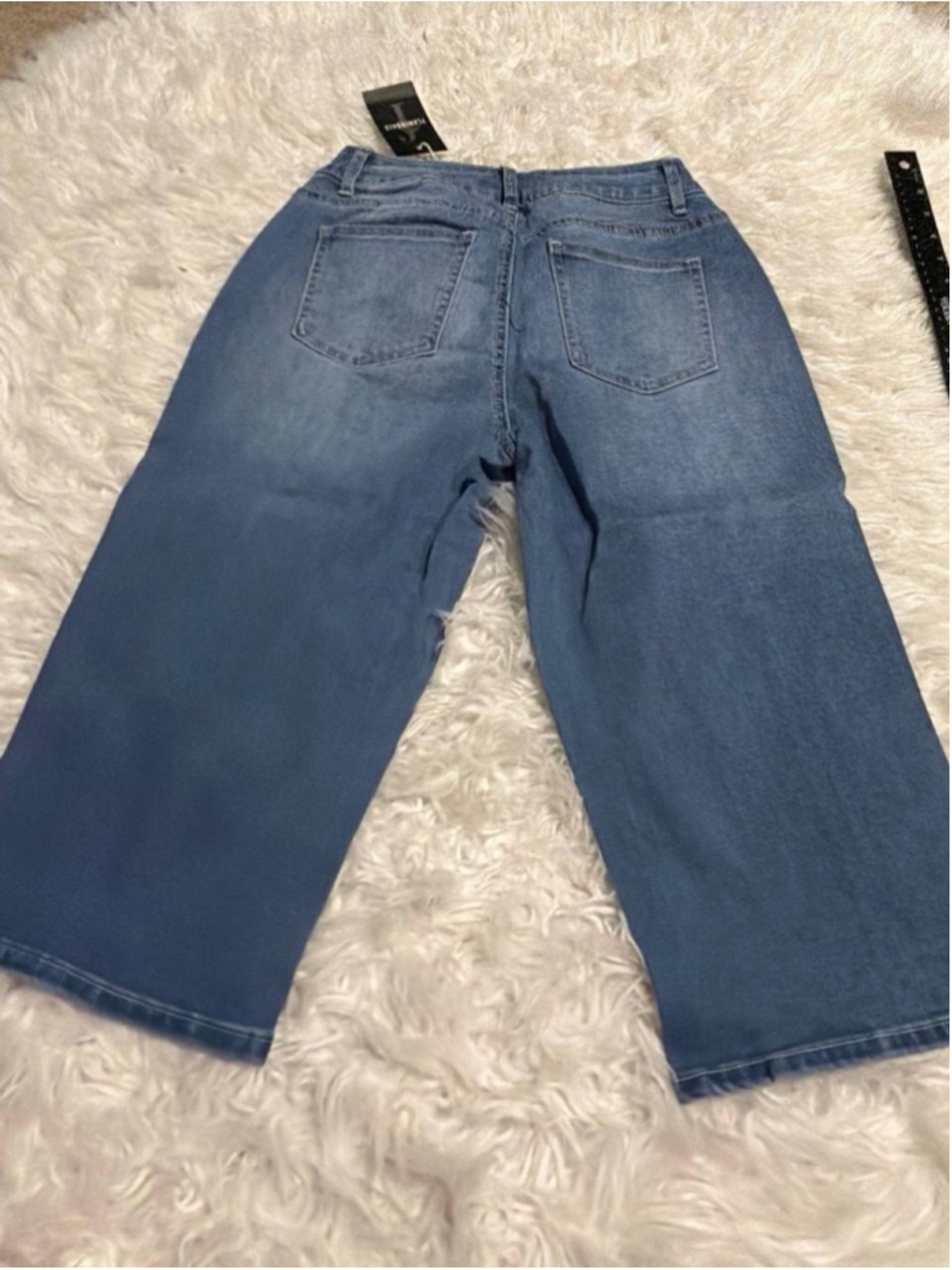 Flamingals Straight Leg Mid Waist Capri Jeans S - Picture 3 of 5